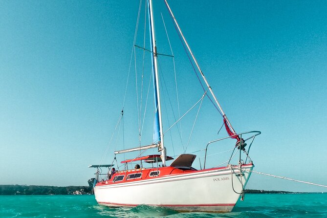 Bacalar: 4hr Private Sailing Tour with Guacamole & Drinks - Why a private Catalina 25 sail feels different on Bacalar Lagoon