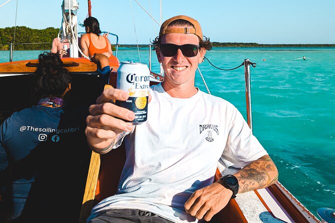 Bacalar: 4hr Private Sailing Tour with Guacamole & Drinks - Onboard guacamole, beer, and fruit: food that matches the setting