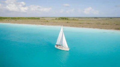 Bacalar: Group Sailing Trip with Swimming and Drinks - Meeting at Casa China Bacalar (and why location matters)