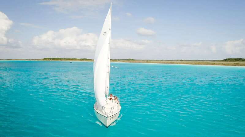 Bacalar: Group Sailing Trip with Swimming and Drinks - Bird Island and Isla de los Pájaros: where the water meets the photos