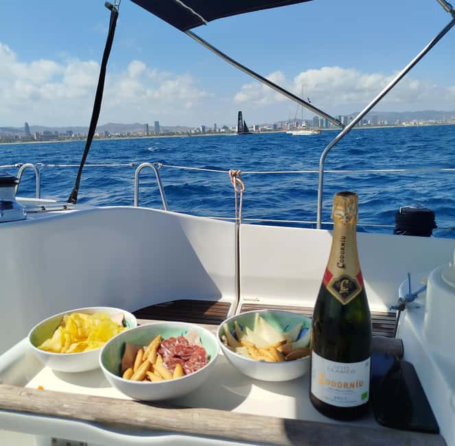 Barcelona Badalona : Sailboat Tour, Snacks, Drinks, Swimming - Meeting Jean in Badalona and getting oriented fast