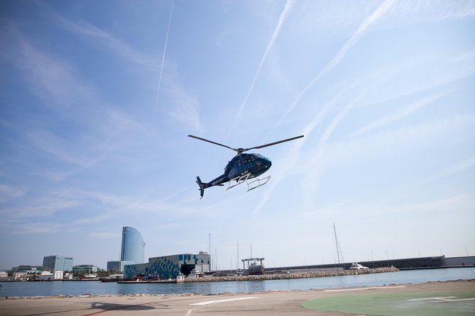 Barcelona Helicopter, Sailboat & Old Town Private Walking Tour - Tips to Make It Go Smoothly