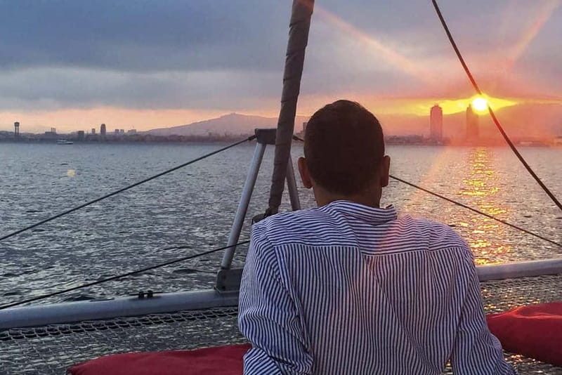 Barcelona: Luxury Catamaran Sunset Cruise - The Mediterranean sunset “color show”: when it hits and how to enjoy it