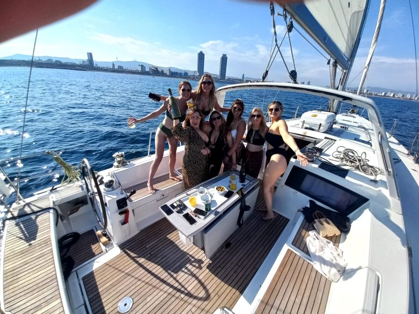 Barcelona: Luxury Private Sunset Yacht Cruise - Why a private sunset yacht feels different in Barcelona
