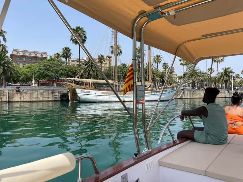 Barcelona: Private Classic Yacht Tour with Drinks - Key things to know before you sail