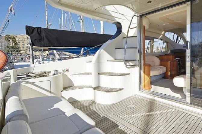 Barcelona Private Luxury Yacht Tour - Snacks and drinks: how the included cava changes the vibe