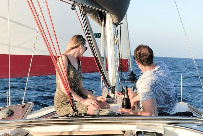 Barcelona Private Sailing Tour with Drinks for Family and Friends - Drinks and snacks onboard: the value of not planning a picnic