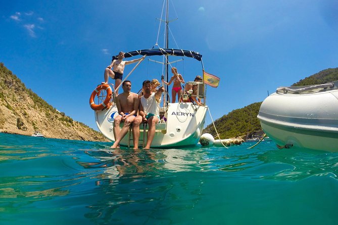 Barcelona Small Group Sailing with Snacks and Cava - Two Hours on the Water: What the Sail Feels Like