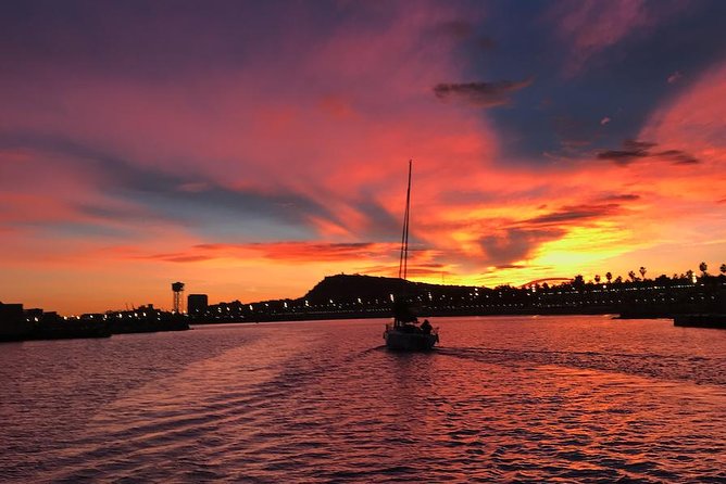 Barcelona Sunset and Day Sailing Cruise - The 2-hour sailing route: what you’ll actually experience