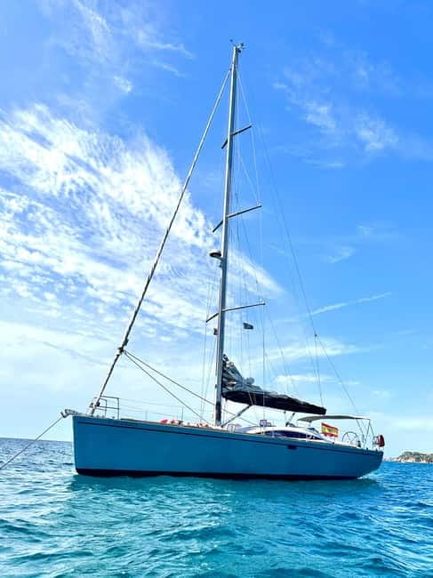 Barcelona: Sunset or Afternoon Yacht Cruise with Drinks - Shared vs Private: Choose Your Noise Level