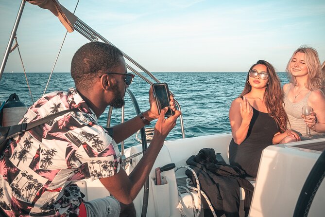Barcelona Sunset Private Sailing with Light Snacks and Open Bar - Onboard Comfort: Restroom, Space, and What to Wear