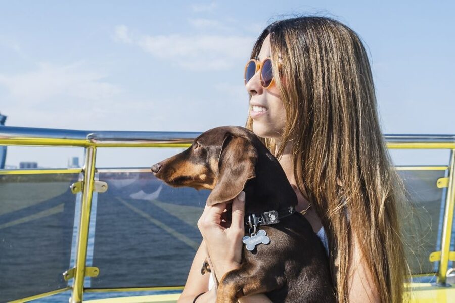 Barcelona: Sunset Sailing Cruise with Live Music - The onboard bar and what it means for your budget