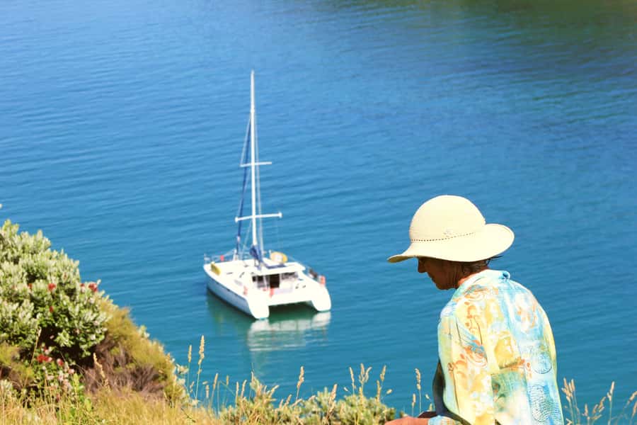 Bay of Islands: Day Sailing Cruise with Island Stop & Lunch - Lunch on board: catered food with real dietary options