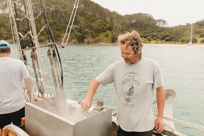 Bay of Islands Tall Ship Sailing on R. Tucker Thompson Including BBQ Lunch - Key things to know before you go