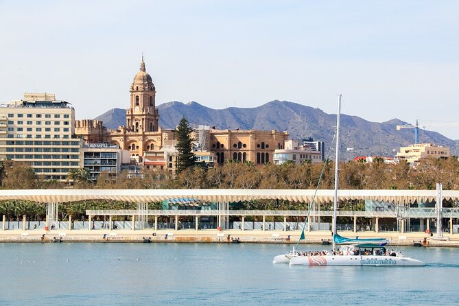 Bay of Malaga Catamaran Sailing - Photo add-ons and the boarding moment