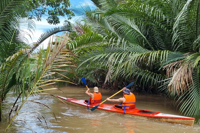 Ben Tre Mekong Zig Zag: Scooter, Sailboat, and Food (Full day) - Ben Tre city street time and the food you come for