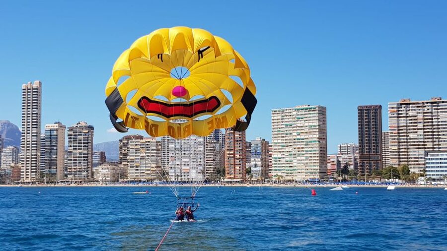 Benidorm: Parasailing Boat Trip with Costa Blanca Views - Tips to Make Your Flight Smoother (Especially if You’re Nervous)