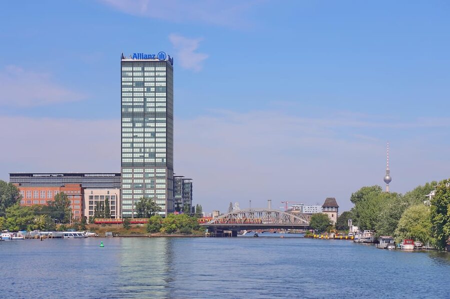 Berlin: East Side Gallery Spree Cruise in a Solar Catamaran - Price and Value: Is $27 Worth It?