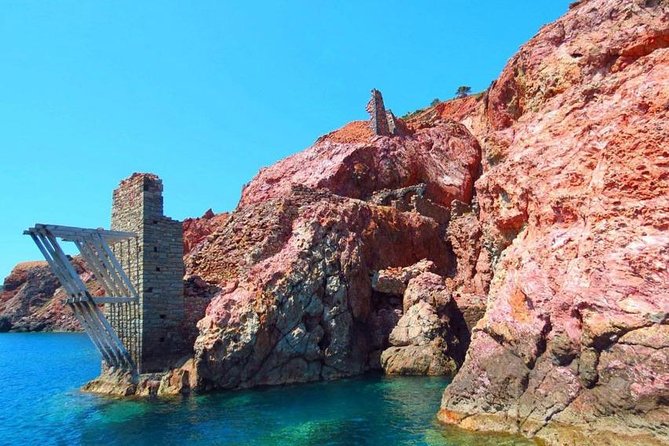 Best of Milos and Poliegos Catamaran snorkelling Cruise with BBQ - Kalogries Bay and Cape Vani: short swims plus mining-photo drama