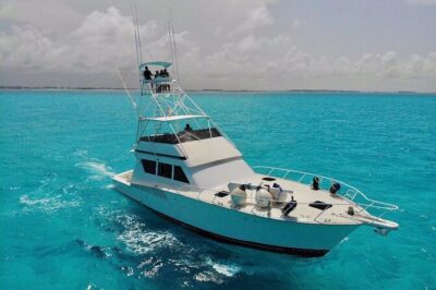 Biggest Luxury Yacht Boat Best in Cancun up to 28 pax - Price and Value: What $720 Per Group Really Means