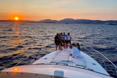 Bodrum Private Motor-Yacht Sunset Tour With Dinner For 3 Hour - Getting on board from Kumbahçe and managing the whole 3-hour window