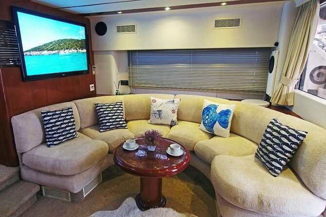Bodrum Private Motor-Yacht Tour With Lunch For 6 Hours - Lunch on board: fish, chicken, vegetarian, or meatballs