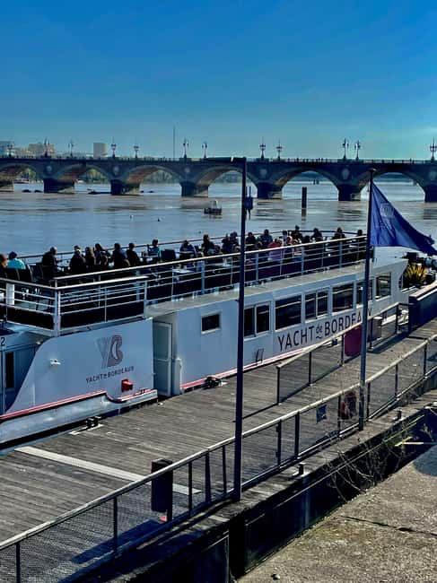 Bordeaux: Garonne River Yacht Cruise with Brunch - Ponton d’Honneur: the easy start to your Garonne Sunday