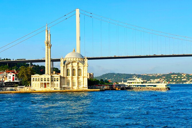 Bosphorus & Golden Horn: Sunset Yacht Cruise with Expert Guide - Comfort, Weather, and What to Bring for a Smooth Evening