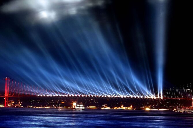 Bosphorus Night Cruise on Luxury Yacht - A Two-Hour Bosphorus Night Cruise That Actually Feels Like a Date