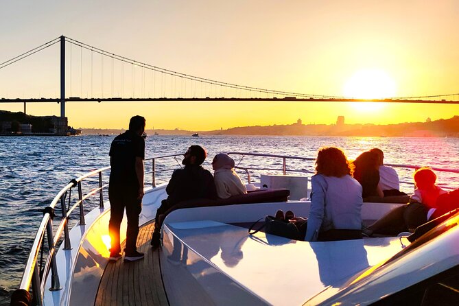 Bosphorus Sunset: An Enchanting Yacht Cruise in Istanbul - Getting to the dock: Kabataş meeting point and pickup limits that matter
