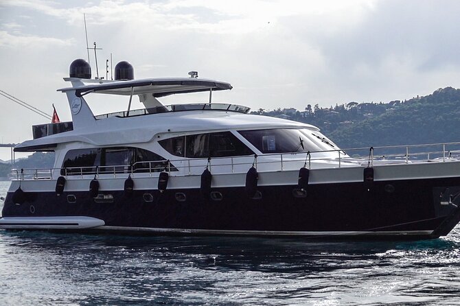 Bosphorus Yacht Cruise Experience: Visit the Asian Side - What You Really See of Hagia Sophia, the Blue Mosque, and Topkapi Palace