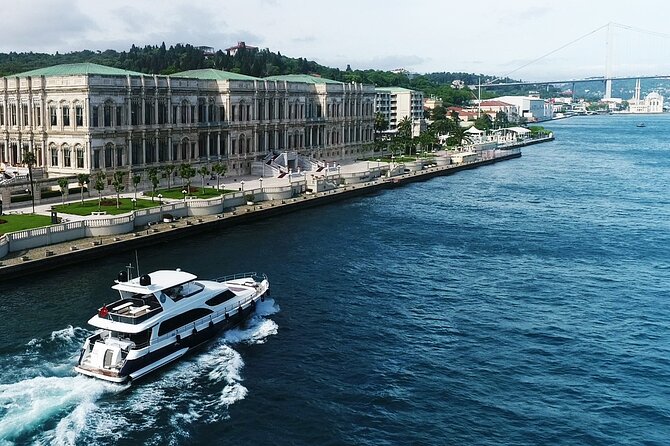 Bosphorus Yacht Cruise with Stopover on the Asian Side - (Morning or Afternoon) - Dolmabahçe Mosque as the Start Point (and Why It Helps)