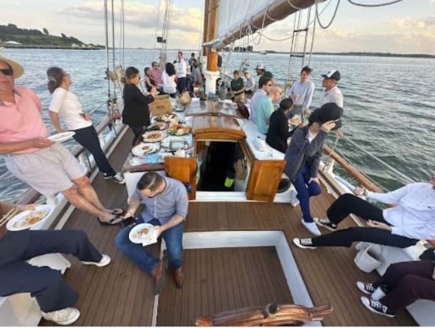 Boston: Tall Ship Harbor Sail - No formal narration: how to get stories without a script