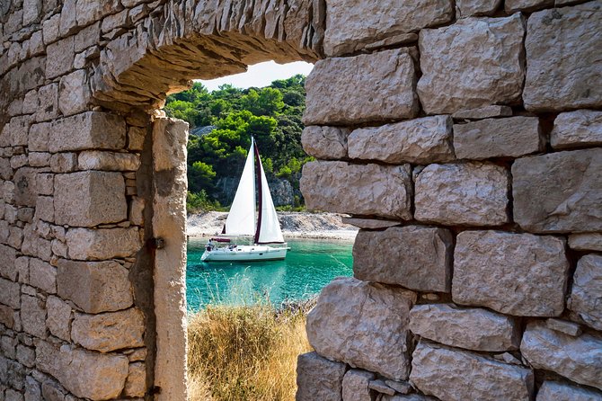 Brac Island One-Day Trip with the Sailboat Nana - Private Tour - Taking the helm and staying comfortable on a 37-foot sailboat