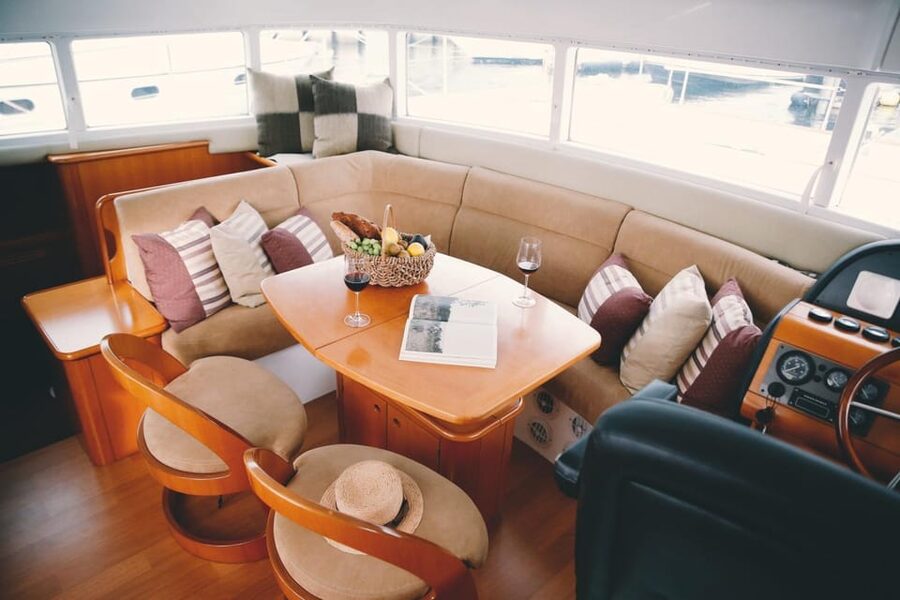 Busan: Group Sightseeing Yacht Cruise with Snacks and Drinks - Value check: why this $17 cruise works for many budgets