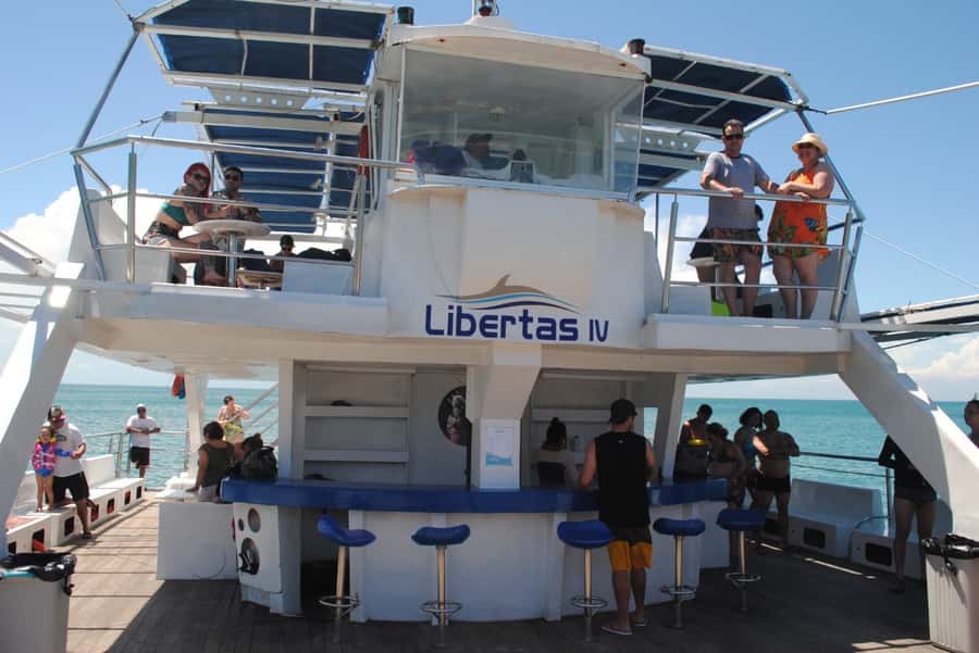 Búzios: Catamaran Boat Tour - Price and value: what $30 gets you (and what costs extra)