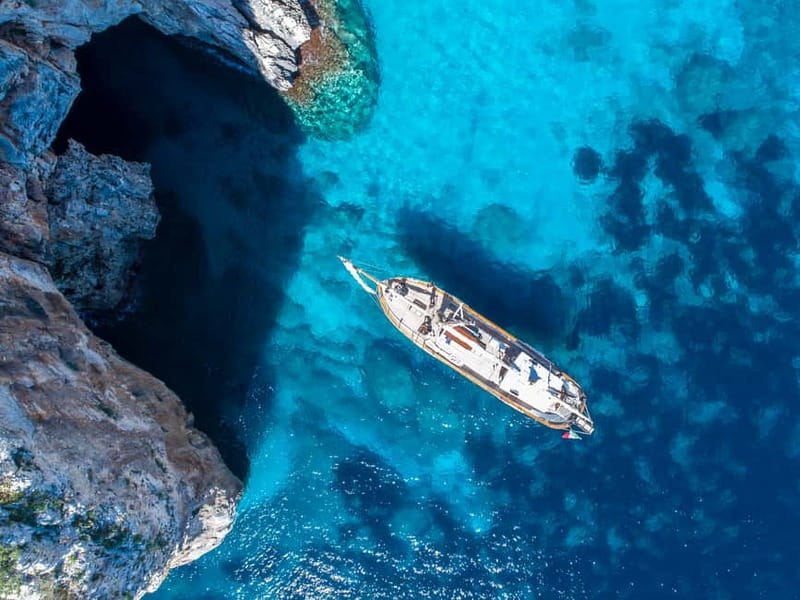 Cala Gonone: Gulf of Orosei Tour with a Vintage Sailing boat - Key points before you go