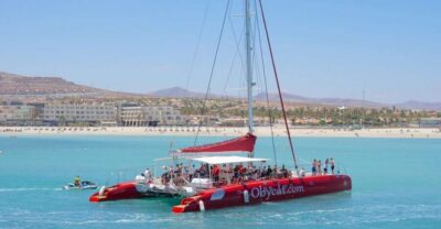 Caleta de Fuste: Catamaran Sailing Experience - The 4-hour flow: Caleta de Fuste Marina to anchored swim time