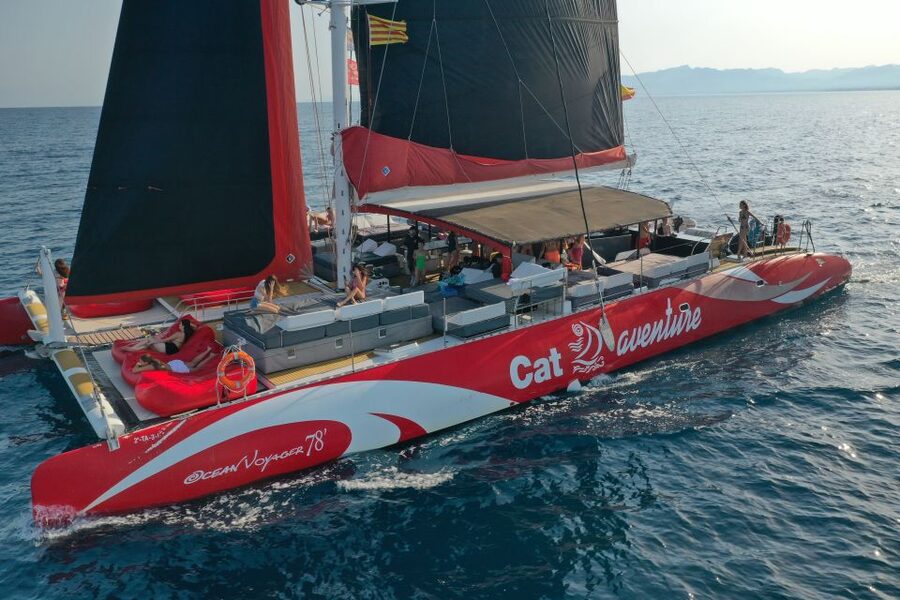 Cambrils: Catamaran Cruise with Drinks and BBQ Lunch Option - Key moments on the cruise