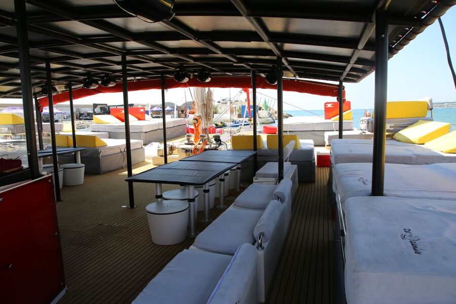 Cambrils: Catamaran Cruise with Drinks and BBQ Lunch Option - Cambrils to turquoise water: the basic idea