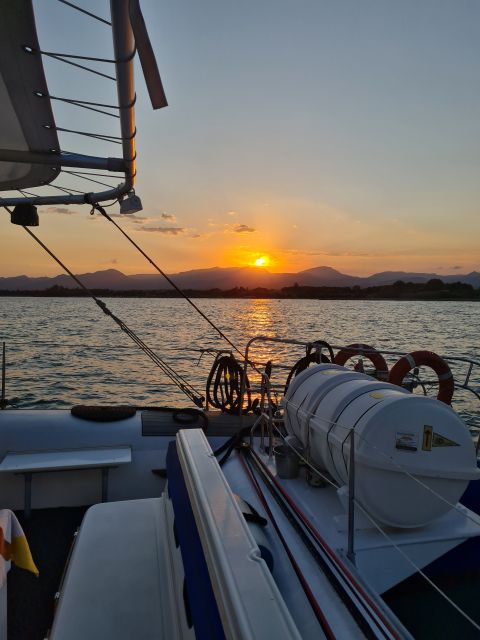 Cambrils: Costa Dorada Sunset Catamaran Cruise with Drinks - Costa Dorada From a Different Angle: Beaches and Fishing Villages