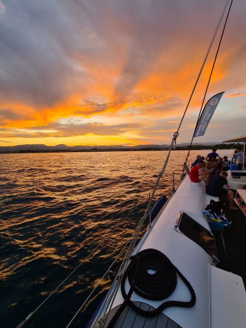 Cambrils: Costa Dorada Sunset Catamaran Cruise with Drinks - Getting Aboard: Meeting at Creuers Costa daurada