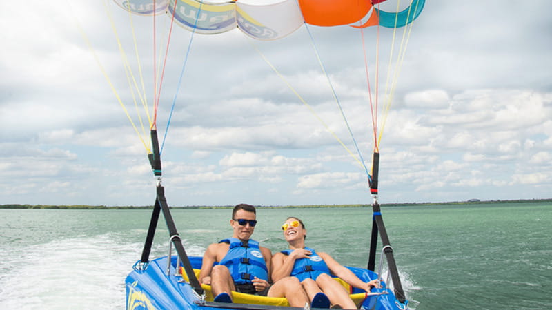 Cancún: Skyrider Parasailing Experience - Cancun parasailing over Nichupté Lagoon and the Hotel Zone