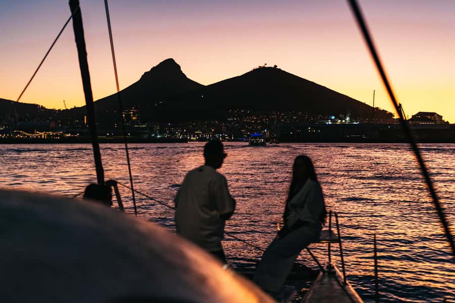 Cape Town: Sunset Catamaran Cruise on Table Bay with Bubbles - Table Bay Sunset: Bubbles, Table Mountain, and the Best Deck Spot