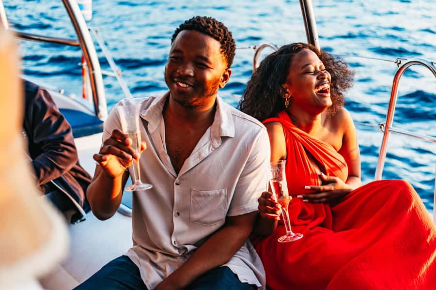 Cape Town: Sunset Catamaran Cruise on Table Bay with Bubbles - Sailing Back to the V&A Waterfront: City Lights That Feel Earned