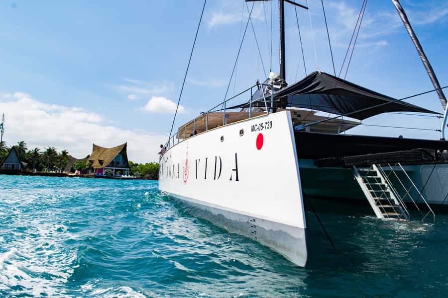 Cartagena: Rosario Islands Catamaran with Lunch and Snorkel - Price and Value of This $107 Day Trip