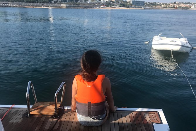 Cascais Private Sailing 2h Cruise with a drink - Your 2-hour route: Marina de Cascais to Estoril and Carcavelos