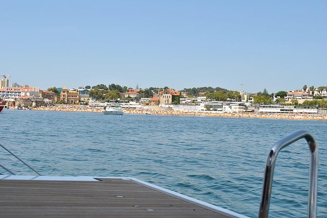 Cascais Private Sailing 2h Cruise with a drink - Meeting at Marina de Cascais and picking the right departure