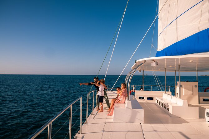 Catamaran Cruise in Riviera Maya With Snorkeling & Beach Club - Onboard Drinks and Towels: A Simple Comfort Win