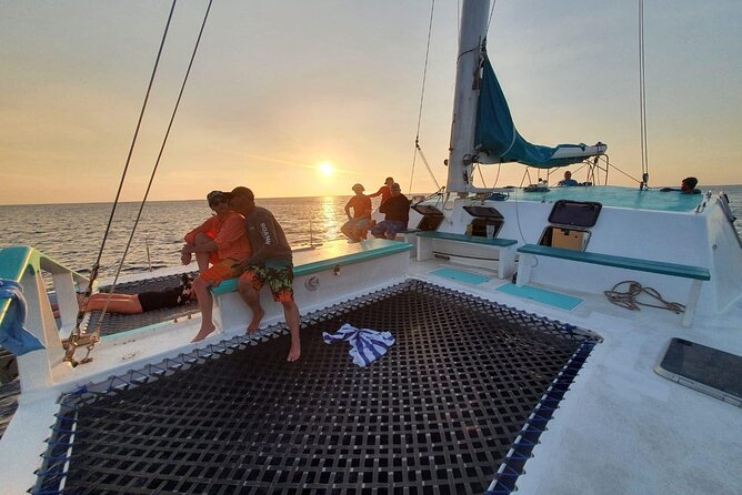 Catamaran Cruise, Open Bar, Food and Snorkeling - Your one snorkeling stop: how the operator chooses your spot
